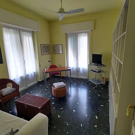 Apartment L'appartamento Giallo Con Garage Auto Noli